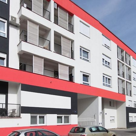 Apartment Butterfly Осієк Екстер'єр фото