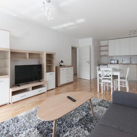 Apartment Butterfly Осієк Екстер'єр фото